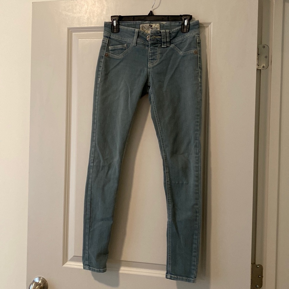 Jolt skinny jeans